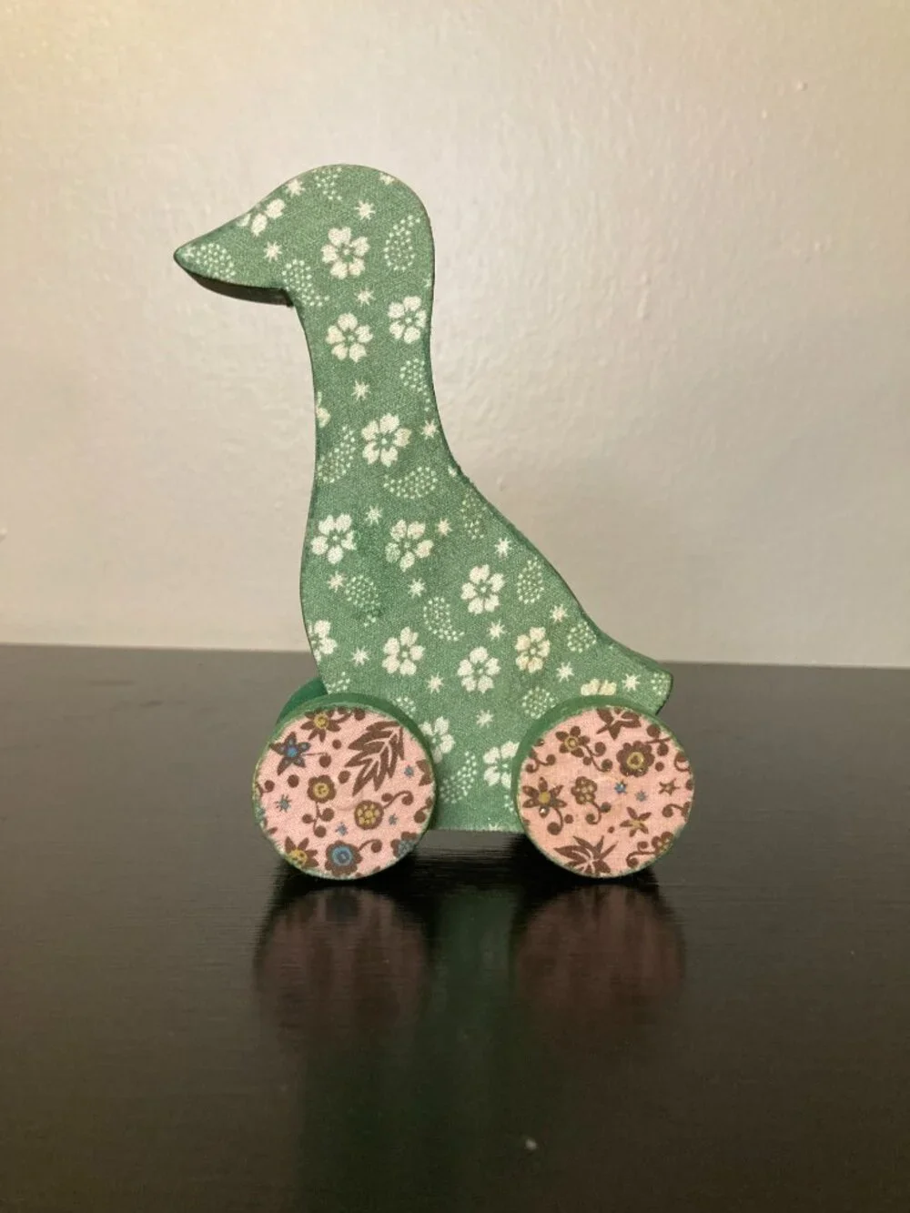 Vintage 1984 Wooden Country Goose on Wheels Hand Decorated Green & Pink Floral